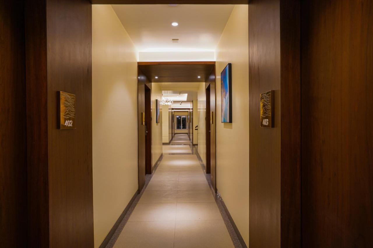 Hotel El Magnifico Surat Zewnętrze zdjęcie
