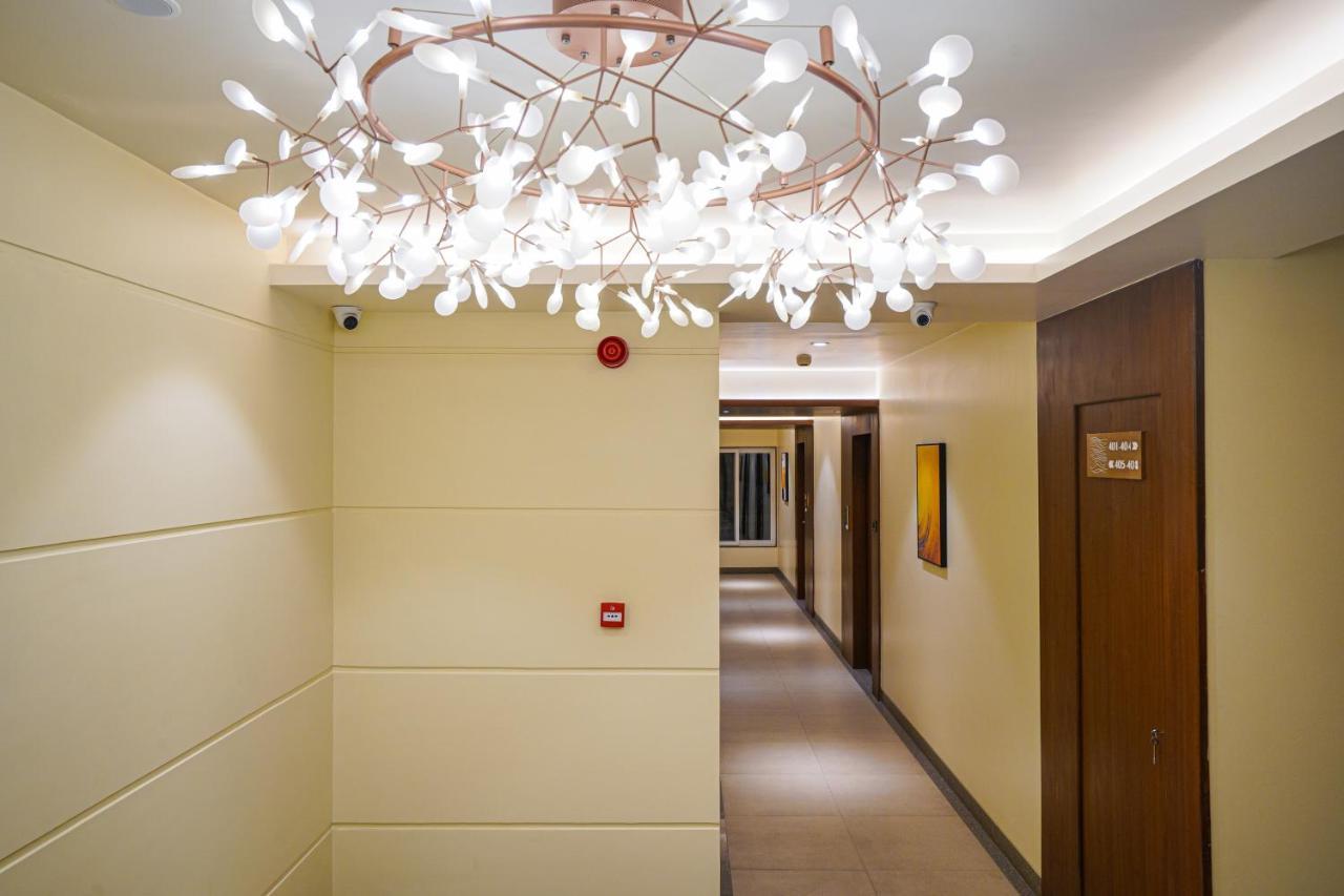 Hotel El Magnifico Surat Zewnętrze zdjęcie